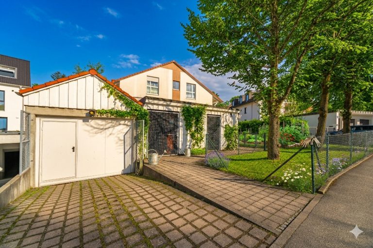 Immobilienangebot - München - Alle - MUTZHAS – Seltene Gelegenheit: Bezahlbares Wohnen mit riesigem Gartenanteil