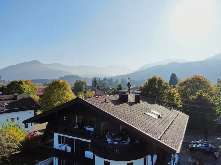 Immobilienangebot - Bad Wiessee - Alle - MUTZHAS - Traditionelles Wohn- und Geschäftshaus am Tegernsee